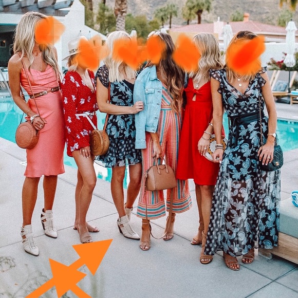 ‼️SOLD‼️ NWOT Gianni Bini Cut Out Block Heel Ankle Booties, Size: 6 Color: Cream - Picture 6 of 12